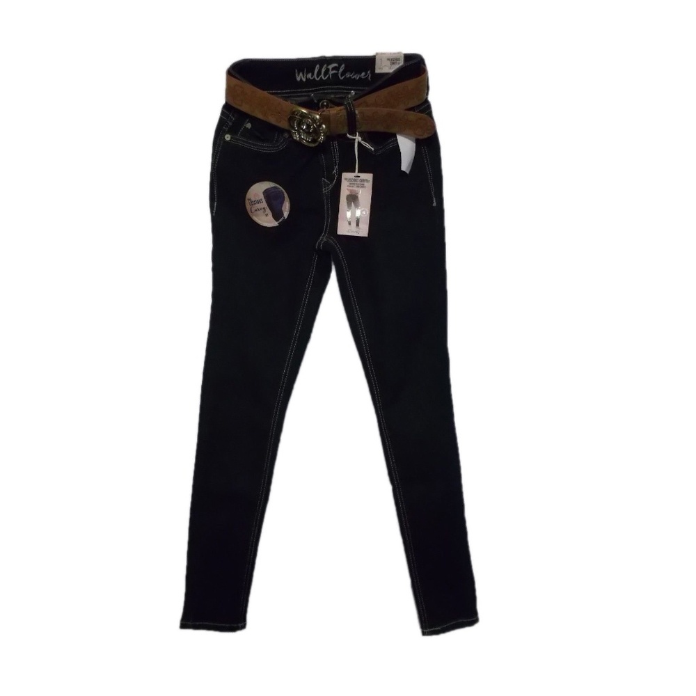 Wallflower Women's Curvy Fit Skinny Blue Jeans